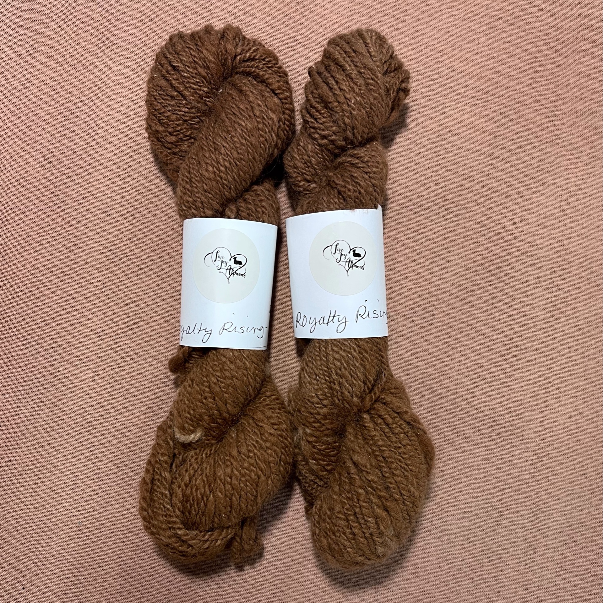 alpaca yarn brown natural
