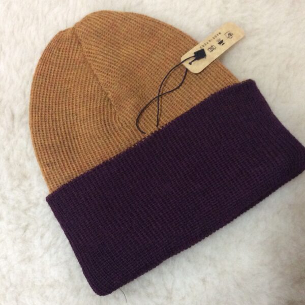 alpaca Reversible Beanies Burgundy/Gold