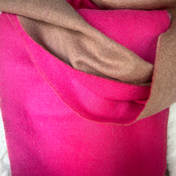 Alpaca reversible scarf pink and tan