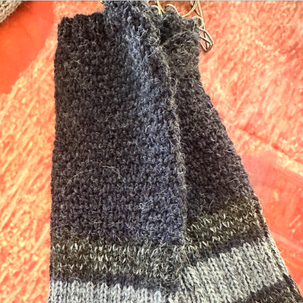 alpaca fingerless gloves gray