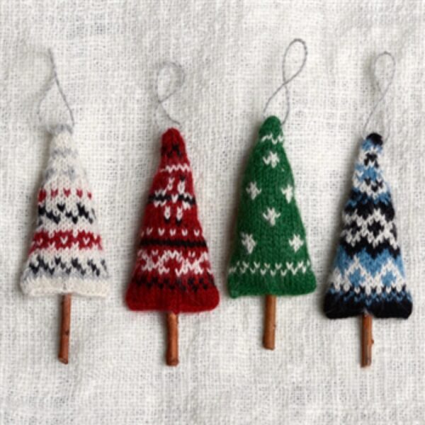 aplaca nordic tree ornament